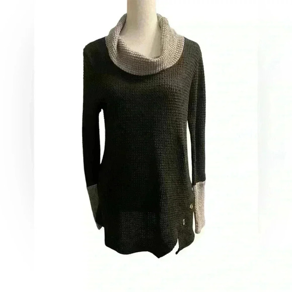SHEIN Cowl Neck waffle pattern in black with cuffs & cowl neck in gray size MED - Picture 1 of 7